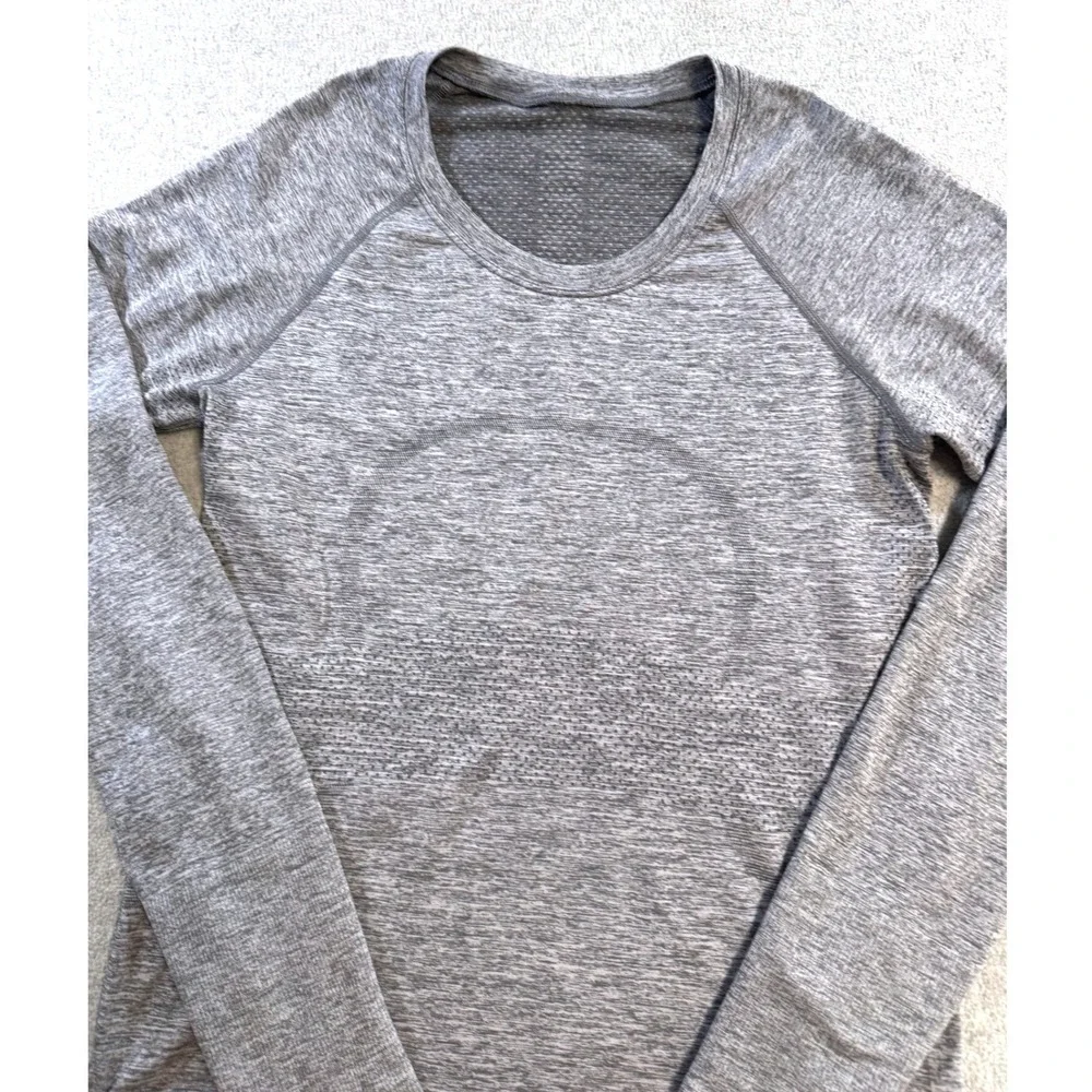 Lululemon Swiftly Tech Long Sleeve 2.0 Womens Size 6 Gray Heathered Athletic Top
